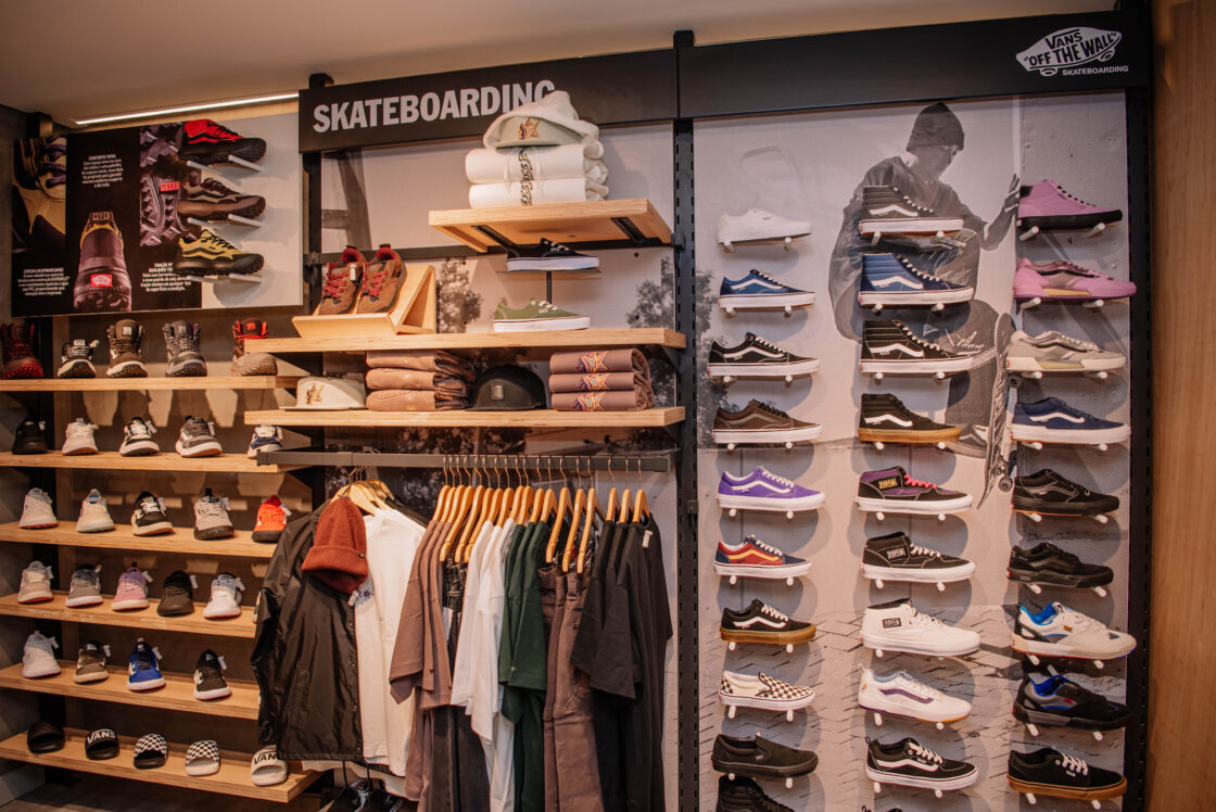 Inaugurada no Shopping da Ilha, Vans adota “venda link” pelo WhatsApp para diversas marcas