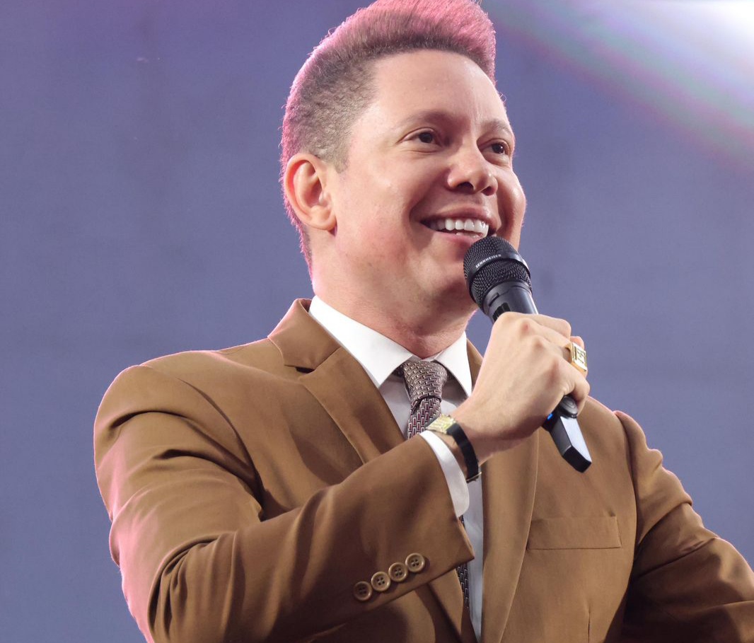 Bispo Bruno Leonardo, fenômeno da internet, realiza evento com doação para o Hospital do Câncer Aldenora Bello