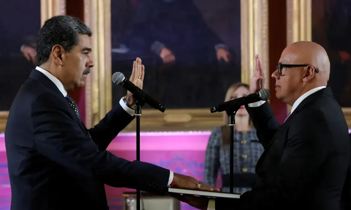 “Esta posse venezuelana constitucional não puderam impedir”, diz Nicolas Maduro