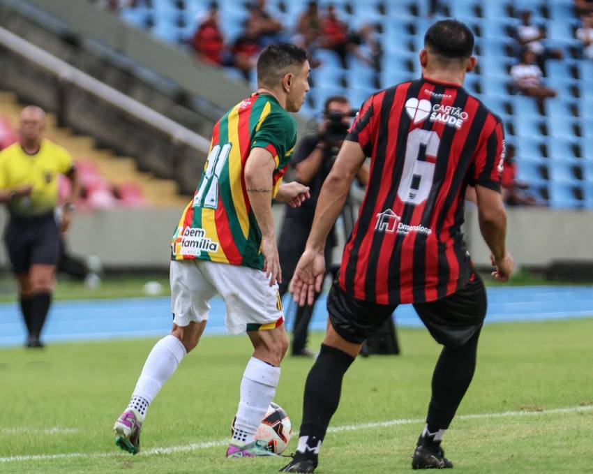 Moto e Sampaio fazem superclássico maranhense na tarde deste sábado
