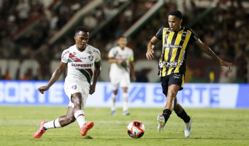 Fluminense empata com Volta Redonda e decide Carioca contra o Flamengo
