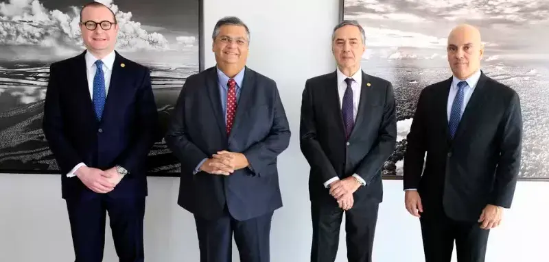 Flávio Dino, Alexandre de Moraes e Cristiano Zanin vão julgar o 08 de janeiro