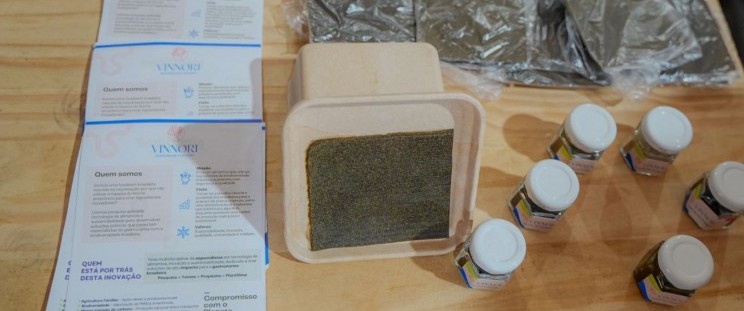 Vinagreira do Maranhão vira filme comestível e sustentável para sushis