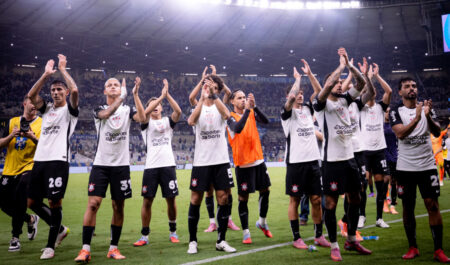 COPA DO BRASIL Timão vence Cruzeiro em Belo Horizonte pela Copa do Brasil e leva vantagem do empate para São Paulo