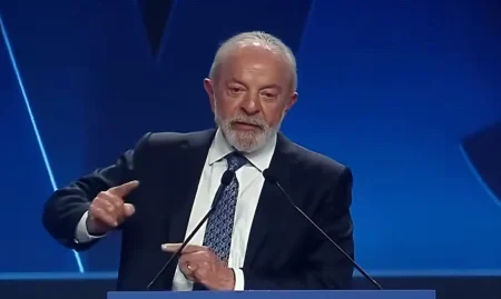 Presidente Lula diz que fim da sanção ao ministro Alexandre de Moraes é bom para o Brasil