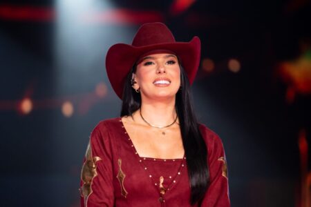 Ana Castela estreia Especial de Natal no SBT com participações de Zé Felipe, família e artistas da AgroPlay