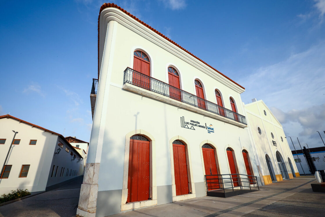 EDUCAÇÃO E CULTURA Senac ocupa espaço Armazém no Complexo Trapiche com restaurante escola e cafeteria