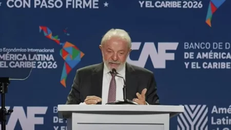 No Panamá, Lula critica ‘intervenções militares ilegais’ e cobra reação da América Latina