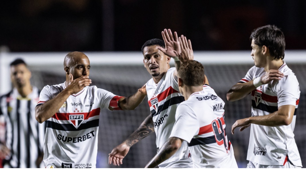 PAULISTÃO São Paulo vence clássico SanSão e complica ainda mais situação do Santos no Campeonato Paulista