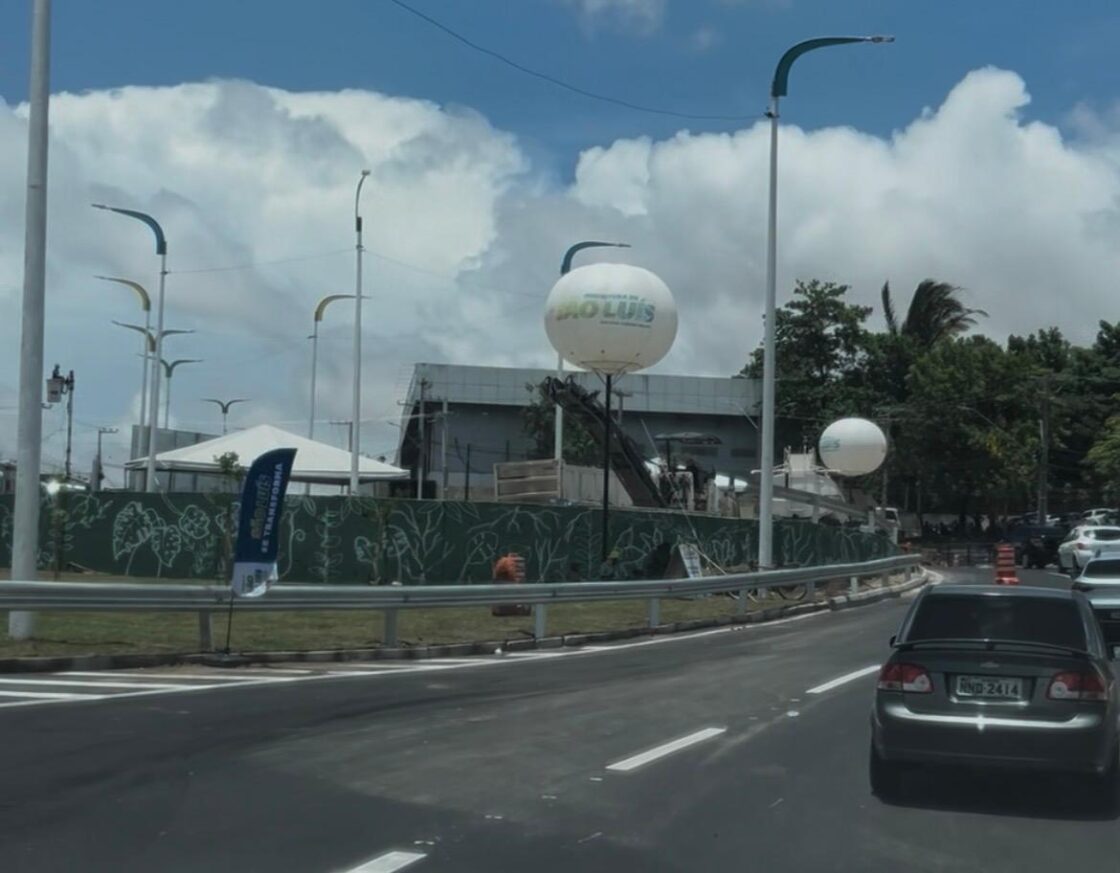 PISTA LIVRE Prefeitura elimina semáforos e retornos sobre canteiros na Avenida dos Franceses com obras de requalificação