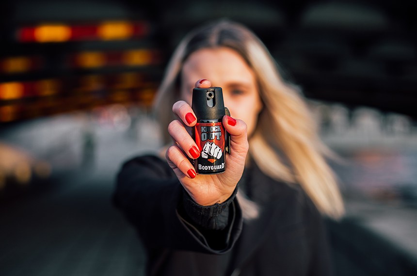 DEFESA PESSOAL Câmara Federal aprova projeto que autoriza comercialização de spray de pimenta para uso pela mulheres em autodefesa