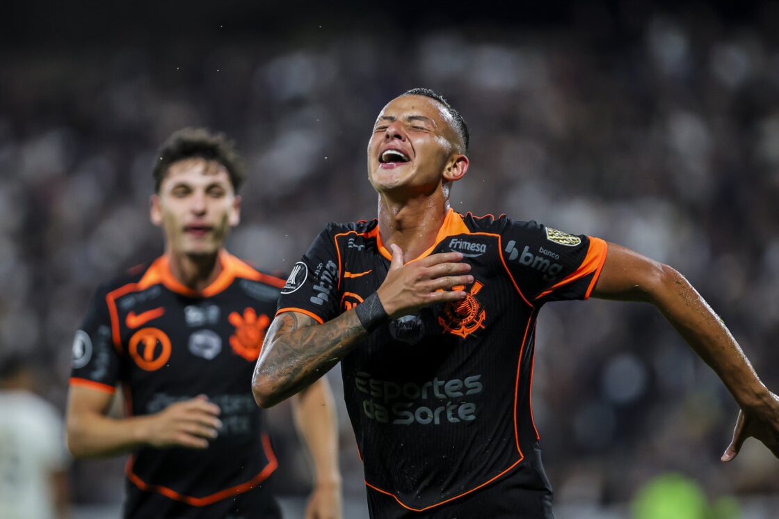 LIBERTADORES Na estreia de Fernando Diniz como treinador, nesta quinta-feira, Corinthians derrota Platense, na Argentina: 2 a 0