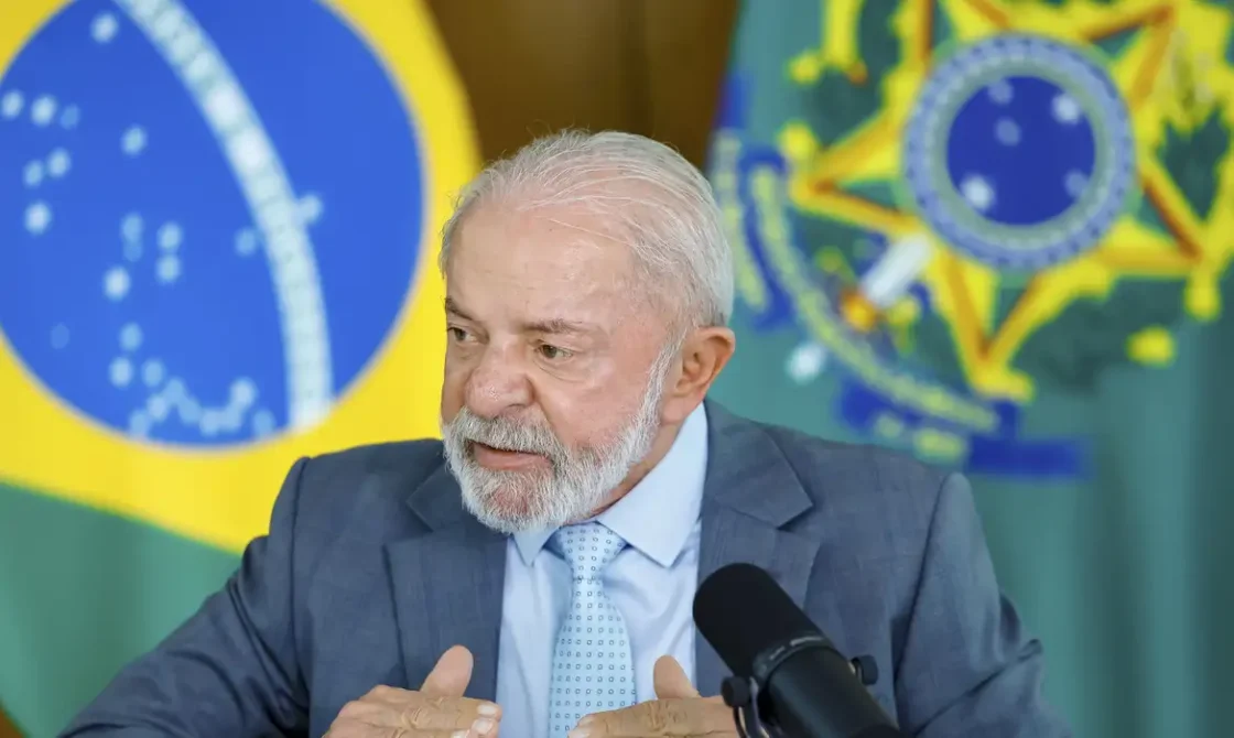 LEI DA RECIPROCIDADE “Fizeram conosco, a gente vai fazer com eles”, diz Lula sobre expulsão de agente da Polícia Federal dos Estados Unidos