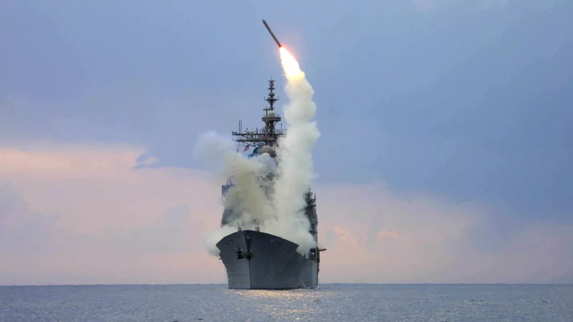 EFEITOS DA GUERRA Desgaste da guerra contra o Irã leva Marinha dos Estados Unidos a pedir aumento nos Tomahawk