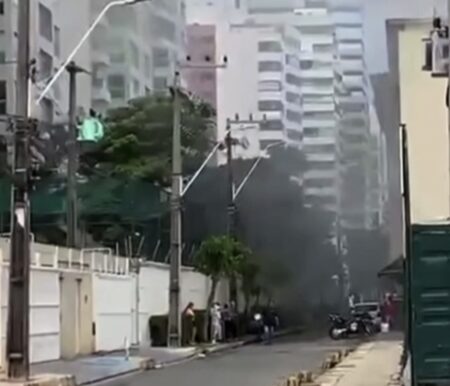 FOGO CONTROLADO Acúmulo de sujeira em chaminé de churrasqueira seria causa de incêndio em restaurante no Champs Mall em São Luís