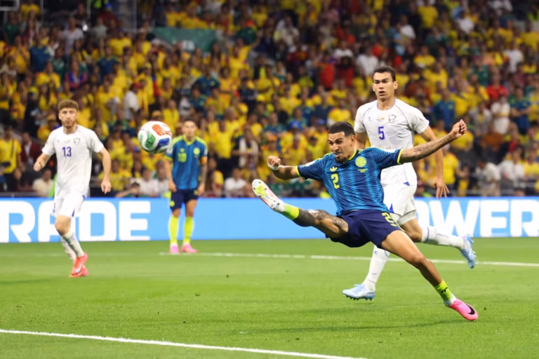  MUNDIAL DOS EUA Colômbia, Inglaterra e Gana vencem na última rodada da primeira fase da Copa do Mundo nesta quarta-feira