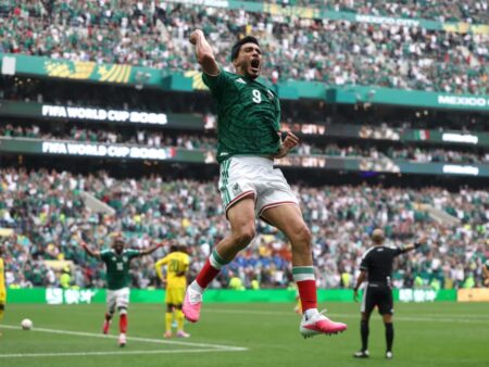 FUTEBOL MUNDIAL México vence África do Sul na partida de abertura da Copa do Mundo nesta quinta-feira no Estádio Azteca