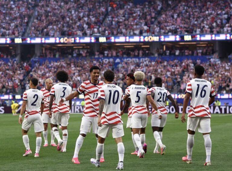PRIMEIRA GOLEADA Estados Unidos dominam Paraguai e goleiam por 4 a 1 na noite desta sexta-feira