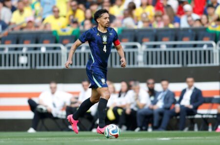TOP DEZ Marquinhos empata com Emerson Leão e Ronaldo em número de jogos pela Seleção Brasileira: 105