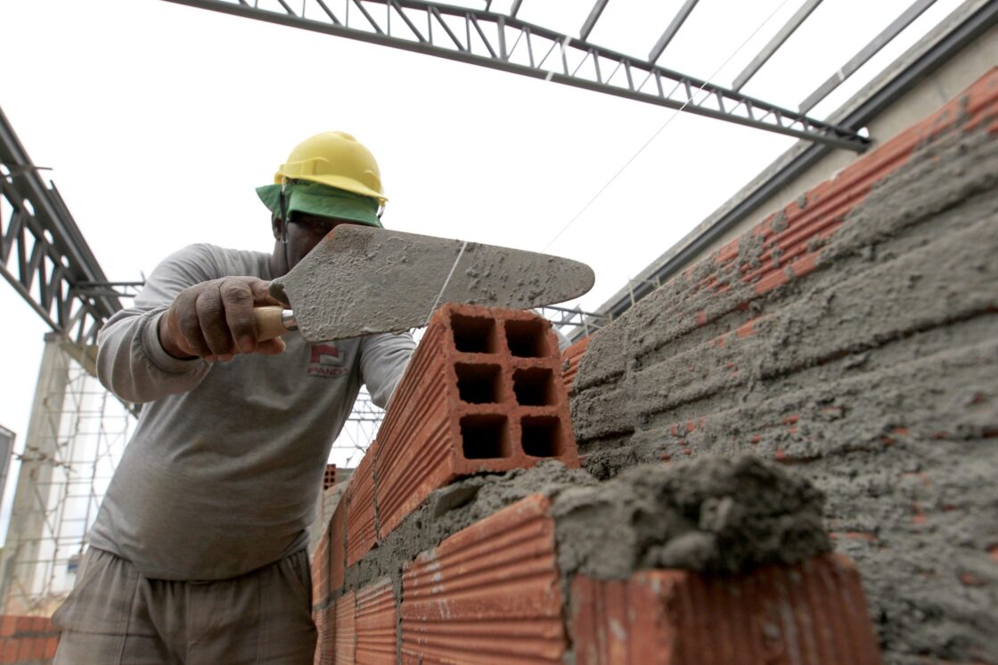 Empresa Construção civil oferece 23 vagas de emprego em São Luís
