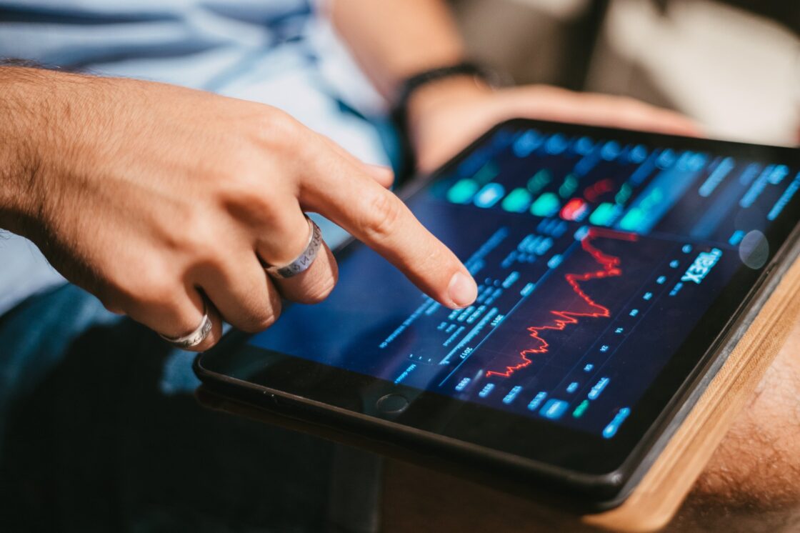 MERCADO DE CAPITAIS Investimentos de maranhenses na bolsa de valores ultrapassam os R$ 6,85 bilhões no primeiro semestre