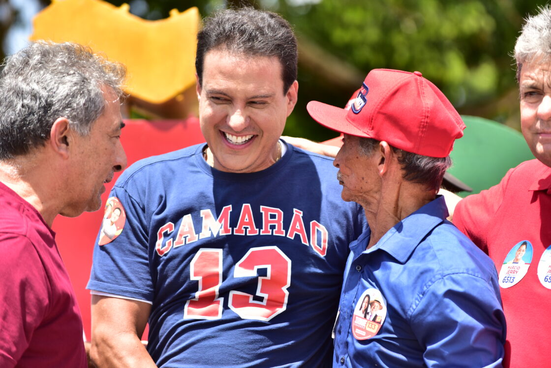 SUCESSÃO ESTADUAL Felipe Camarão percorre a Baixada com apoio popular e propostas para a região