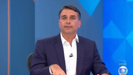 SABATINA NA GLOBO Flávio Bolsonaro nega irregularidades com financiamento de Vorcaro e trata caso como ‘página virada’