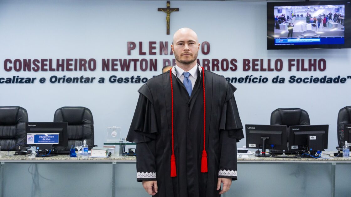 AFASTAMENTO NO TCE Flávio Dino determina afastamento do presidente do Tribunal de Contas do Maranhão, Daniel Brandão