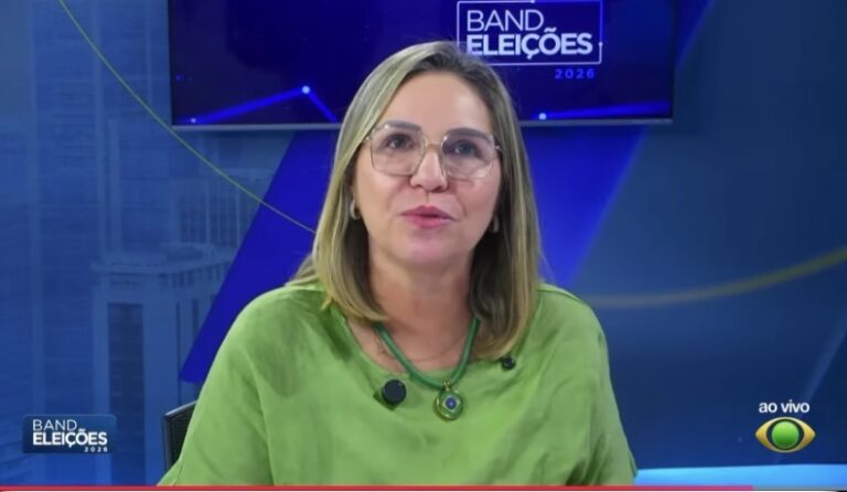 DIREITA RADICAL Vereadora direitista diz que tem convicção de estar no caminho certo e torce para colega de esquerda mudar para o melhor lado