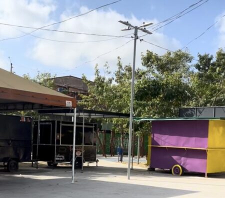 QUALIDADE DE VIDA Prefeitura manda limpar área do entorno da Praça do Eco Park após alerta de Maranhao Hoje sobre pré-abandono