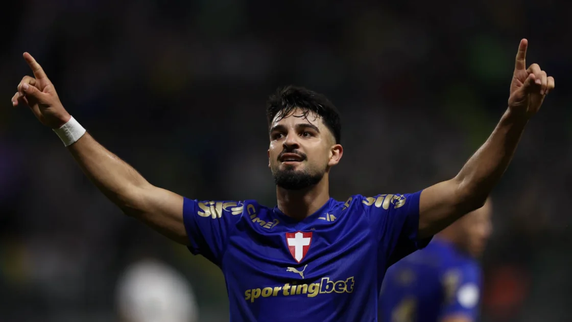VITÓRIA MAIÚSCULA Palmeiras atropela o Santos e fica com uma ampla vantagem para a partida da volta pela Copa do Brasil na Vila Belmiro