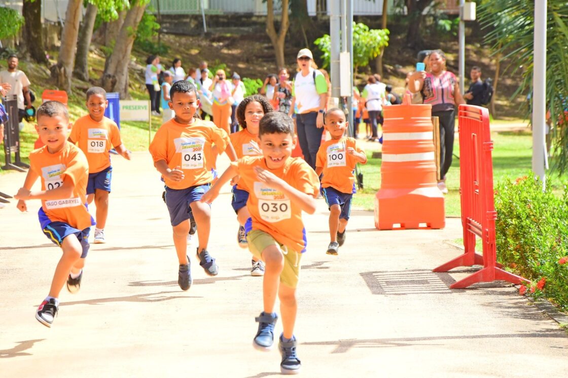 AÇÃO NO PARQUE Prefeitura de São Luís celebra Dia do Estudante com festival esportivo para a rede municipal de ensino