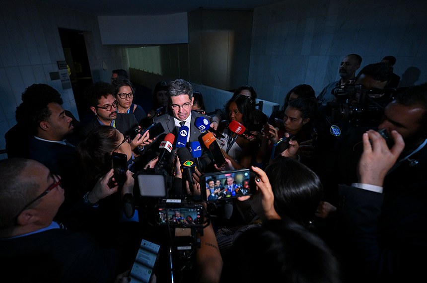 OBSTRUÇÃO DA OPOSIÇÃO Sem votos para sua aprovação, PEC pelo fim da escala 6×1 não vai a plenário somente após primeiro turno da eleição