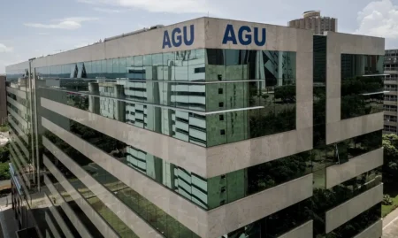BRASÍLIA AGITADA AGU pede suspensão a imediata do afastamento de diretor-geral da Polícia Federal, Andrei Rodrigues