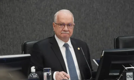 NORMAS NO STF Edson Fachin cria regra para evitar direcionamento de processos a ministros no Supremo Tribunal Federal