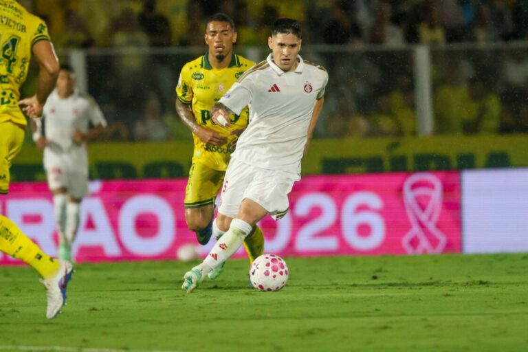 SERIE A Mirassol vence Internacional e complica situação da equipe gaúcha no Brasileirão